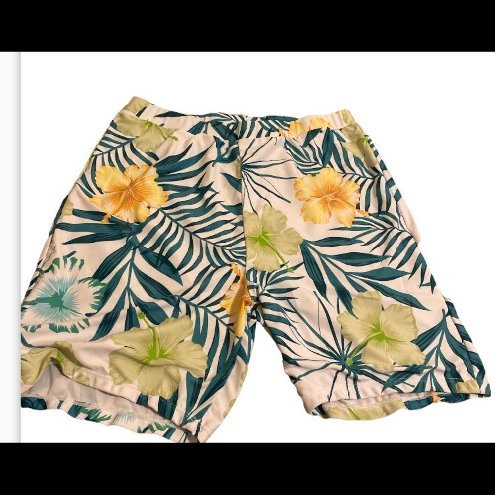 Satiny polyamid material summer shorts XL